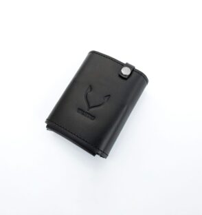 juoda odine pinigine valetas su rfid apsauga